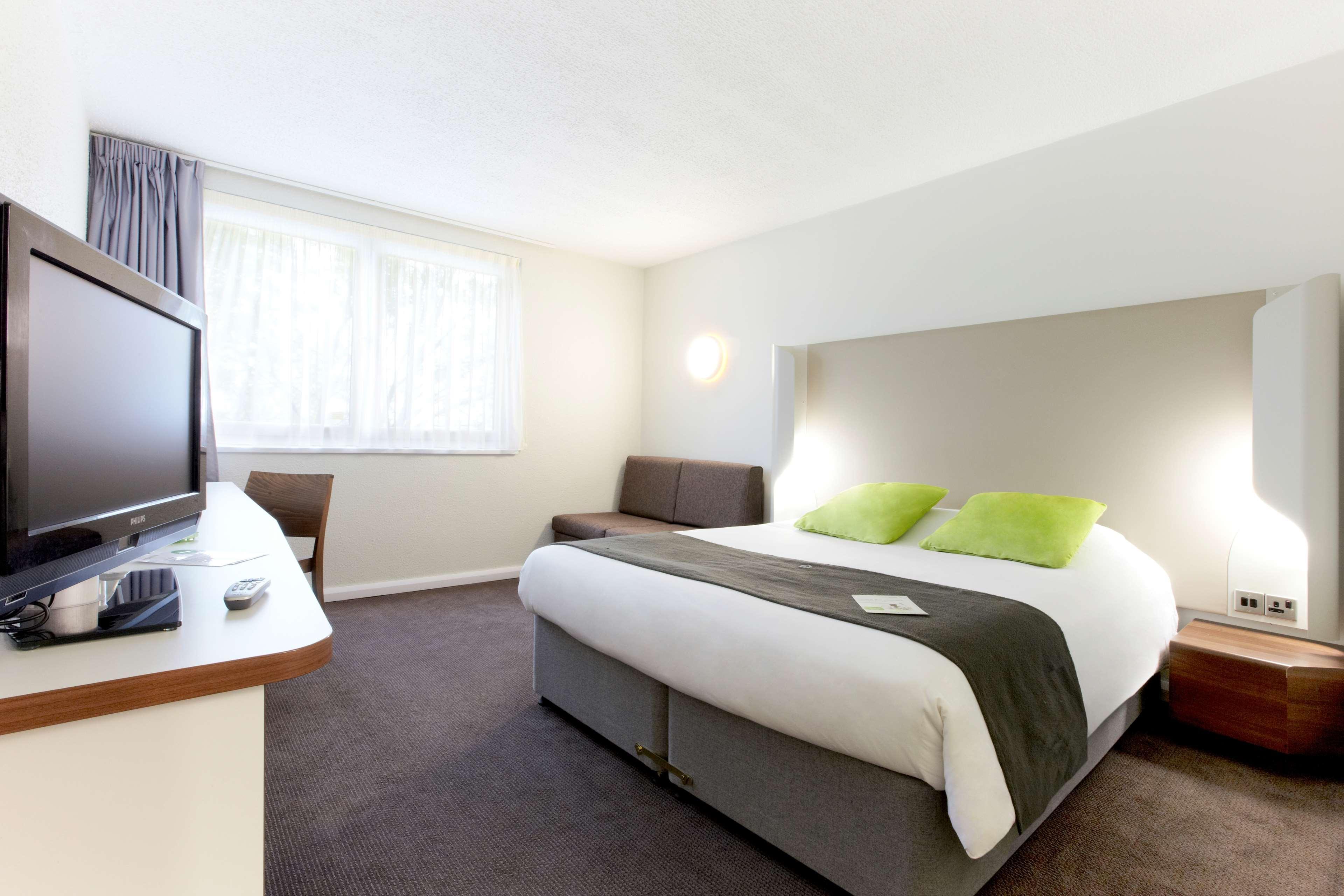 Campanile Bradford Hotel Buitenkant foto